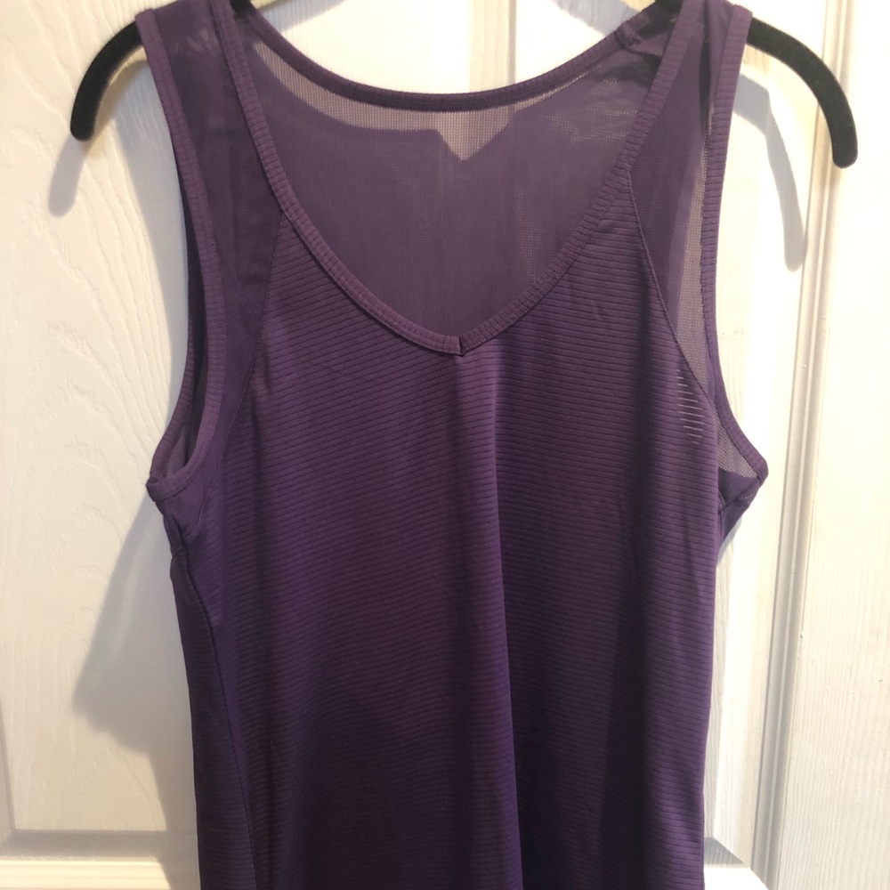 Lorna Jane tank top